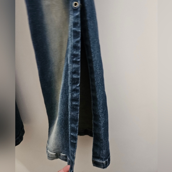 Y2K Vintage Delia's split leg denim, mud rinse sz. 9/10 - Picture 9 of 16